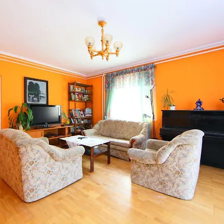 Holiday Balaton H357 度假居 *
